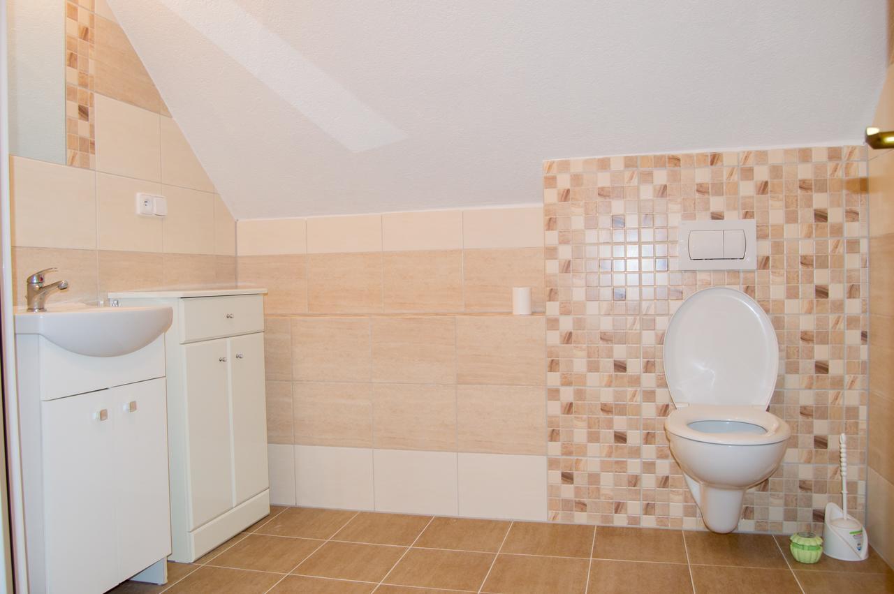 Apartment-Chalet-Chaloupka U Trnku ラーズニェ・キンジュヴァルト エクステリア 写真