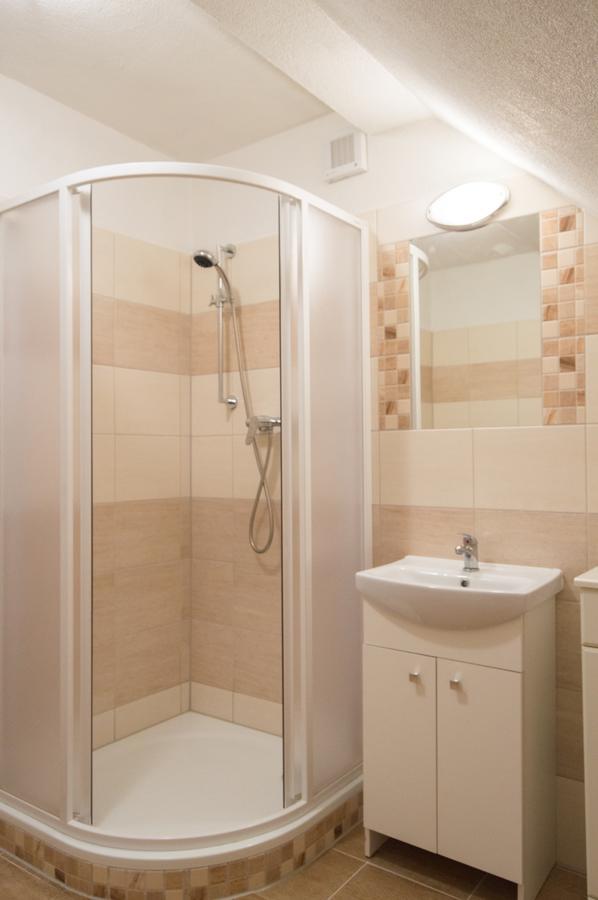 Apartment-Chalet-Chaloupka U Trnku ラーズニェ・キンジュヴァルト エクステリア 写真